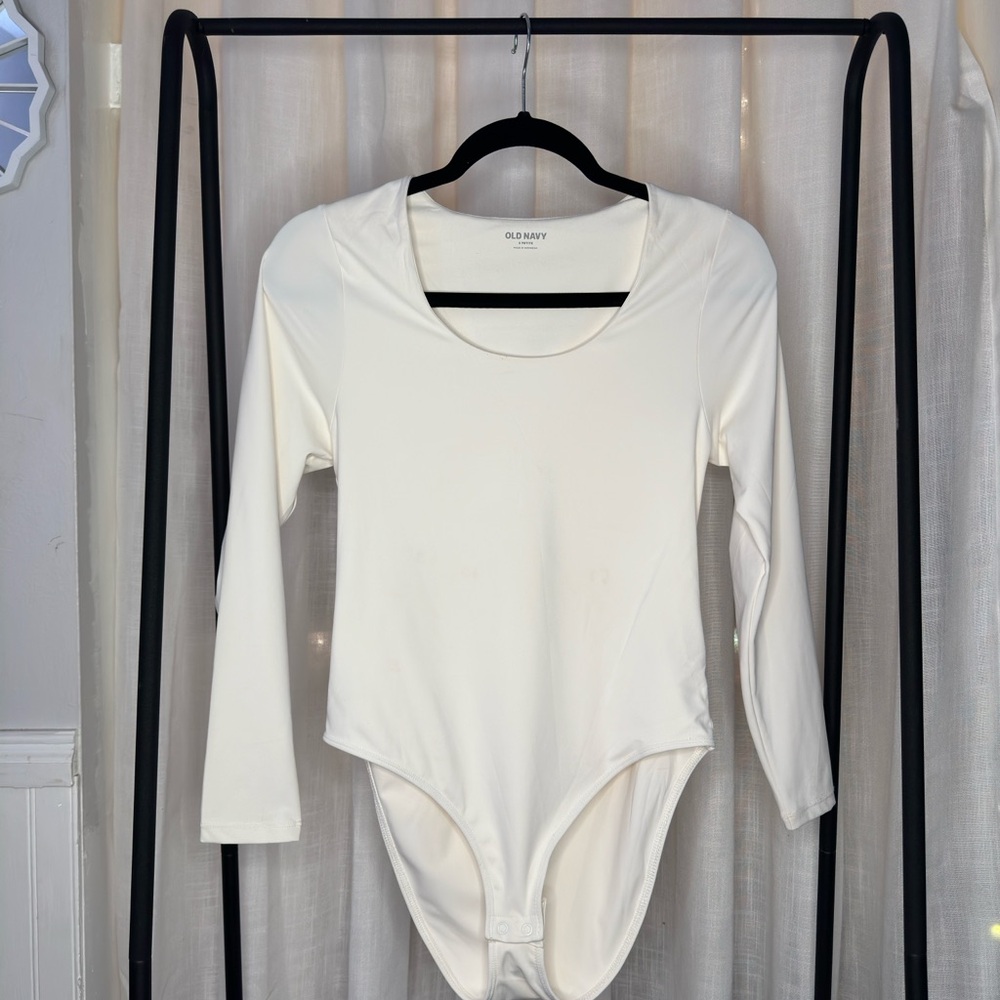 Long Sleeve Round Neck Bodysuit